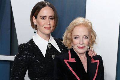 Sarah Paulson Reveals She & GF Holland Taylor Don’t Live Together After 10 Years Of Dating! Here’s Why! - perezhilton.com - USA - Taylor - county Story - city Holland, county Taylor