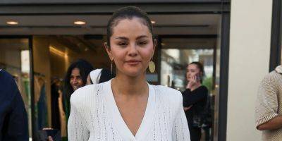 Selena Gomez Shows Off Natural Beauty While Arriving in France for Cannes Film Festival - www.justjared.com - France - New York