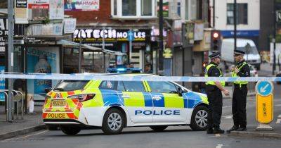 Police issue update after man stabbed in the chest on busy road - www.manchestereveningnews.co.uk - Manchester