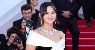 Selena Gomez Goes Pretty in Black & White for Cannes 2024 Premiere of Her New Movie 'Emilia Perez' - www.justjared.com - France - city Santoni