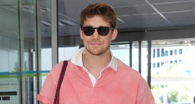 Joe Alwyn Catches Flight Out of France After Promoting New Movie 'Kinds of Kindness' at Cannes 2024 - www.justjared.com - France - Hungary