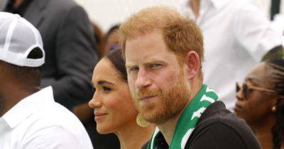 Prince Harry 'entirely in Meghan Markle's shadow' as body language expert spots 'worry' - www.dailyrecord.co.uk - Britain - Nigeria
