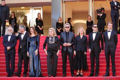 ‘Marcello Mio’ Receives Eight-Minute+ Bravos At World Premiere – Cannes Film Festival - deadline.com - France - Italy - Rome