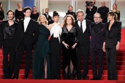 Paolo Sorrentino’s ‘Parthenope’ World Premiere Draws Nine-Minute Standing Ovation – Cannes Film Festival - deadline.com - France - city Venice