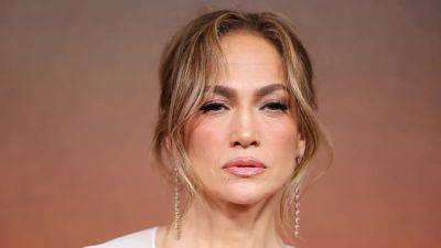 Jennifer Lopez Sexes Up the Boho Revival - www.glamour.com - city Mexico City