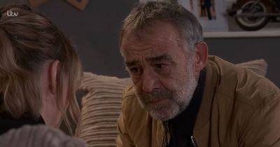 Coronation Street fans call out Kevin Webster over Abi reaction as they work out cheating twist - www.manchestereveningnews.co.uk