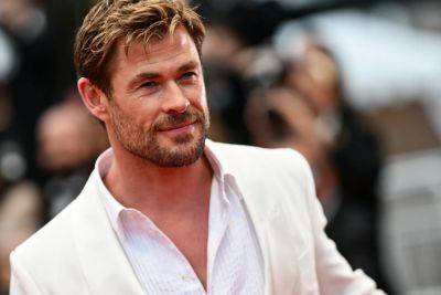 Chris Hemsworth Gets Hollywood Walk Of Fame Star – And A Ribbing From His Fellow Avengers - deadline.com