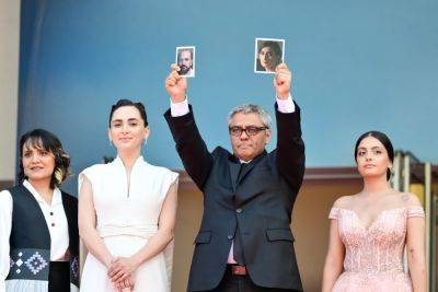 Mohammad Rasoulof’s ‘The Seed Of The Sacred Fig’ World Premiere Gets Nearly 15-Minute, Emotional Standing Ovation – Cannes Film Festival - deadline.com - USA - Germany - Iran - city Tehran - city Sana