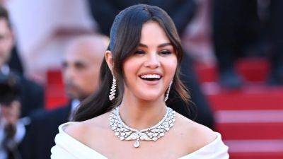 Selena Gomez Just Shared the Exact Moment She Found Out She Won Best Actress at Cannes - www.glamour.com - France - New York