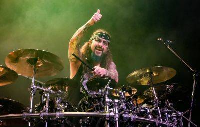 Mike Portnoy attempts to drum Tool song: “This makes Dream Theater look like Weezer” - www.nme.com - Boston