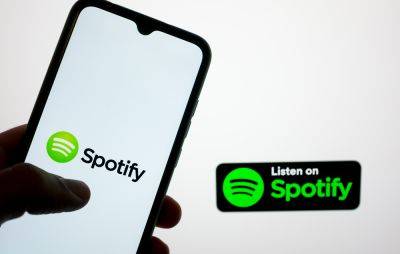 Users react to Spotify’s decision to deactivate ‘Car Thing’ device: “What the fuck” - www.nme.com