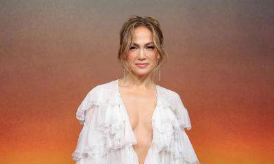Jennifer Lopez maintains a busy schedule amid split rumors about her and Ben Affleck - us.hola.com - Los Angeles - USA - city Orlando
