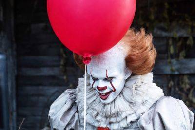 Bill Skarsgård Says ‘It’ Studio Was ‘Kind of Mean’ to Release First Pennywise Photo Before Filming as It Ignited Fan Backlash and ‘So Many Hateful Opinions’ - variety.com
