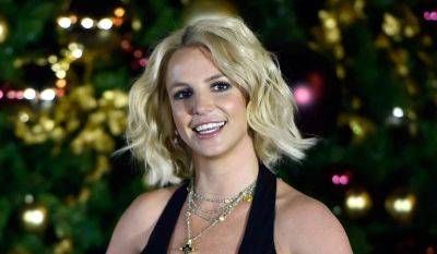 Britney Spears Blames Her Mom for Hotel Incident, Shares Video Footage of Twisted Ankle - www.justjared.com - Los Angeles
