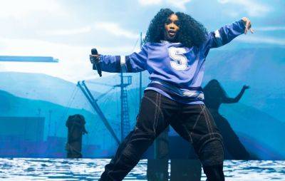 SZA tells fans at Melbourne show: “If you throw something else, I will leave” - www.nme.com - Australia - city Melbourne