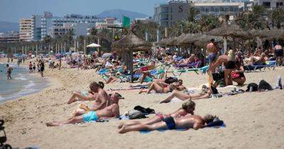 Anti-tourism protesters plan to ‘storm the beaches’ in Majorca - www.manchestereveningnews.co.uk - Britain - Spain