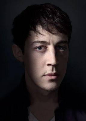 Alex Sharp Reveals Why ‘3 Body Problem’ Changed His Concept Of Mortality: “It Was The Most Challenging Thing I’ve Ever Done On Screen” - deadline.com - Britain - Chicago - county Boone - county Collin - county Wilson - Poland - county Davis - county Carter - county Nicholas