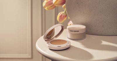 Laura Mercier just dropped a skin-blurring pressed version of Molly-Mae's favourite powder - www.ok.co.uk - Hague