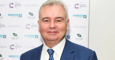 Calls for Eamonn Holmes to be next James Bond after he shares cryptic post - www.manchestereveningnews.co.uk