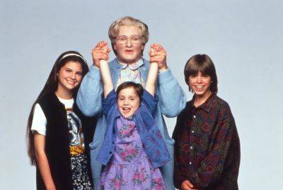 Robin Williams Went Above And Beyond For One Of His ‘Mrs. Doubtfire’ Kids - deadline.com - Canada
