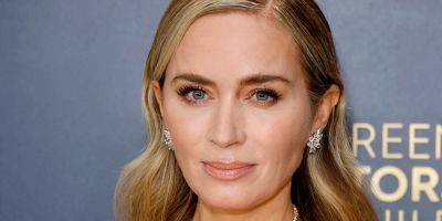 Emily Blunt Says Kissing Certain Co-Stars Has Made Her Want to Vomit - www.justjared.com