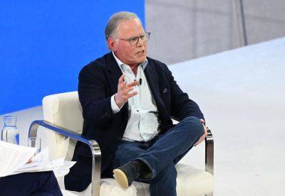 Warner Bros. Discovery CEO David Zaslav Largely Evades Questions About Paramount Global And NBA Talks, Says Executive Pay “Should Be Aligned” With Stock Performance - deadline.com