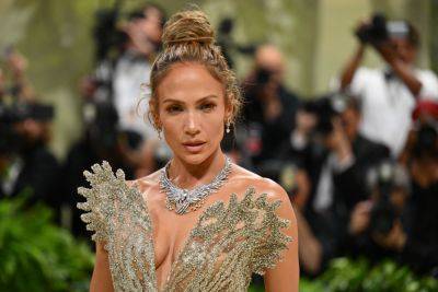 Jennifer Lopez’s Met Gala dress has 2.5 million beads — here’s how long it took to make - nypost.com - New York