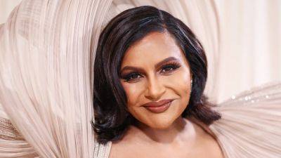 Mindy Kaling Had The Most Unique Take On the Met Gala Dress Code - www.glamour.com