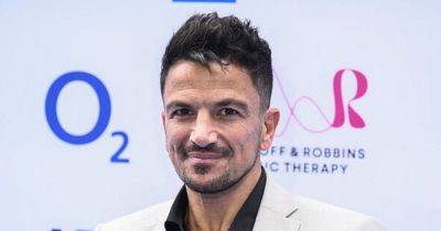 Peter Andre's cheeky suggestion as Joe Wicks shares pic of pregnant wife Rosie - www.ok.co.uk