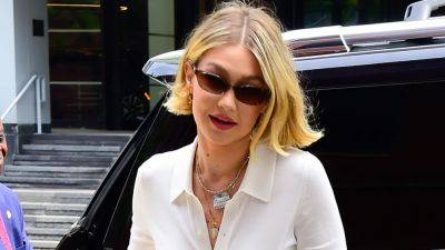 Gigi Hadid Just Made the Dress-Over-Jeans Trend Look So Chic - www.glamour.com - New York
