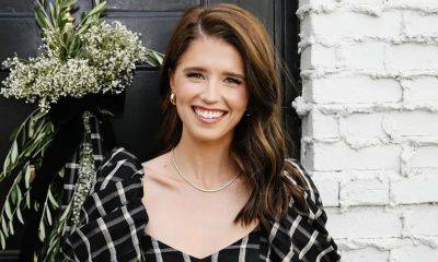 Katherine Schwarzenegger shades Met Gala with throwback photo of it when it was ‘chic and classy’ - us.hola.com - Los Angeles