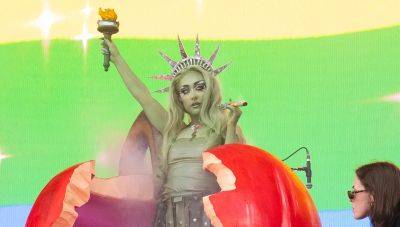 Chappell Roan Dresses as Statue of Liberty at NYC's Gov Ball, Gives Emotional Speech About 'Freedom' - www.justjared.com - county York