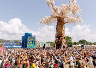 Glastonbury 2024: Greenpeace share plans to promote “protest, activism and voting” - www.nme.com - Britain - city Sanelly