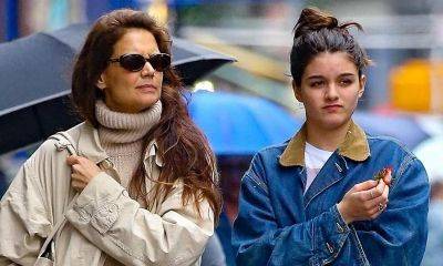 Katie Holmes says her clothes will sometimes ‘disappear’ living with Suri Cruise - us.hola.com - New York - New York - Pennsylvania - city Pittsburgh, state Pennsylvania