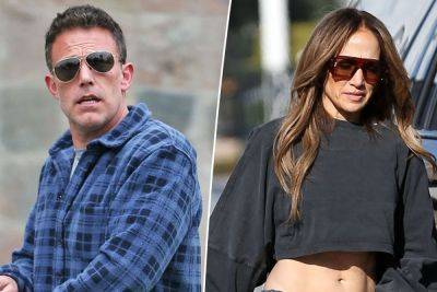 Ben Affleck & Jennifer Lopez Attend Family Event -- But Stay Away From Each Other! - perezhilton.com