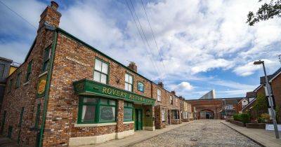 Coronation Street and Emmerdale issue joint statement on its actors and say 'please be mindful' - www.manchestereveningnews.co.uk