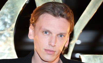 Jamie Campbell Bower Reacts to Being Called a 'Rat Boy' - www.justjared.com