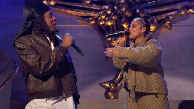Alicia Keys “Had To Do Something Crazy” At The Tony Awards & Is Joined By Jay-Z For “Empire State Of Mind” Performance - deadline.com - New York - Manhattan - Chad - county Dixon