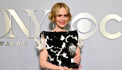 Sarah Paulson Wins First Tony Award, Pays Tribute to Broadway History During Touching Speech - www.justjared.com - New York