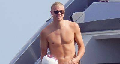 Manchester City Soccer Star Erling Haaland Goes Shirtless During Yacht Vacation in Cannes - www.justjared.com - France - Manchester - Norway
