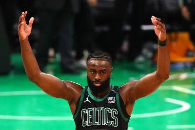 Boston Celtics Win Record 18th NBA Championship - deadline.com - Los Angeles - county Dallas - county Maverick - Boston