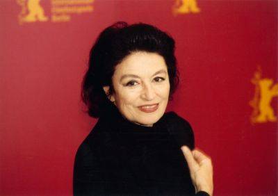 Anouk Aimée Dies: Iconic Star Of Cinema Classics ‘La Dolce Vita’ & ‘8½’ Was 92 - deadline.com - France - Paris - Berlin