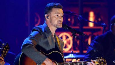 Justin Timberlake Says He's ‘Hard to Love’ at First Concert Post-DWI Arrest: ‘It’s Been a Tough Week' - www.glamour.com - New York - Chicago - city Sag Harbor