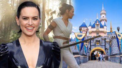‘Star Wars’ Actress Daisy Ridley Comes Face-To-Face With Rey Character Performer At Disneyland: “Surrealist!” - deadline.com - California
