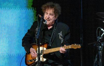 Bob Dylan plays set of surprise ’50s covers and deep cuts on ‘Outlaw Music Festival Tour’ opener - www.nme.com - Atlanta - city Charlotte