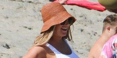 Radiant Ashley Tisdale Shows Off Her Baby Bump During Beach Day in Malibu - www.justjared.com - France