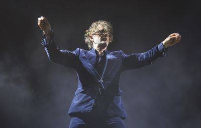 Watch Pulp play ‘Bar Italia’ for first time in 12 years - www.nme.com - Italy