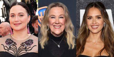 Lily Gladstone, Catherine O'Hara & Jessica Alba Among Over 400 Artists & Executives Invited to Join The Academy - www.justjared.com - USA - city Sin