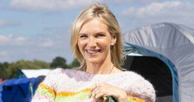 Glastonbury presenter Jo Whiley sparks concern as BBC viewers issue the same plea - www.ok.co.uk