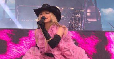 Glastonbury 2024 fans issue complaint over Shania Twain set and say 'gutted' - www.manchestereveningnews.co.uk